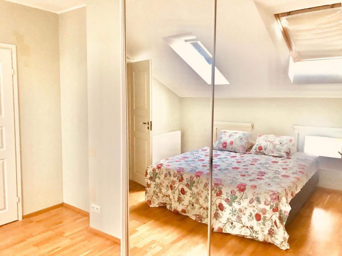 Cozy City Penthouse Apartment, Free Parking Tallinn Buitenkant foto